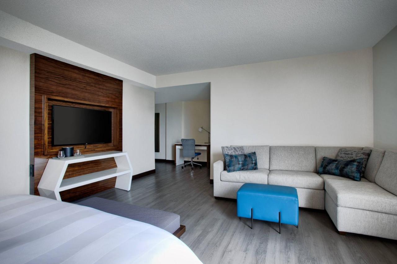 Greensboro-High Point Marriott Airport Екстер'єр фото