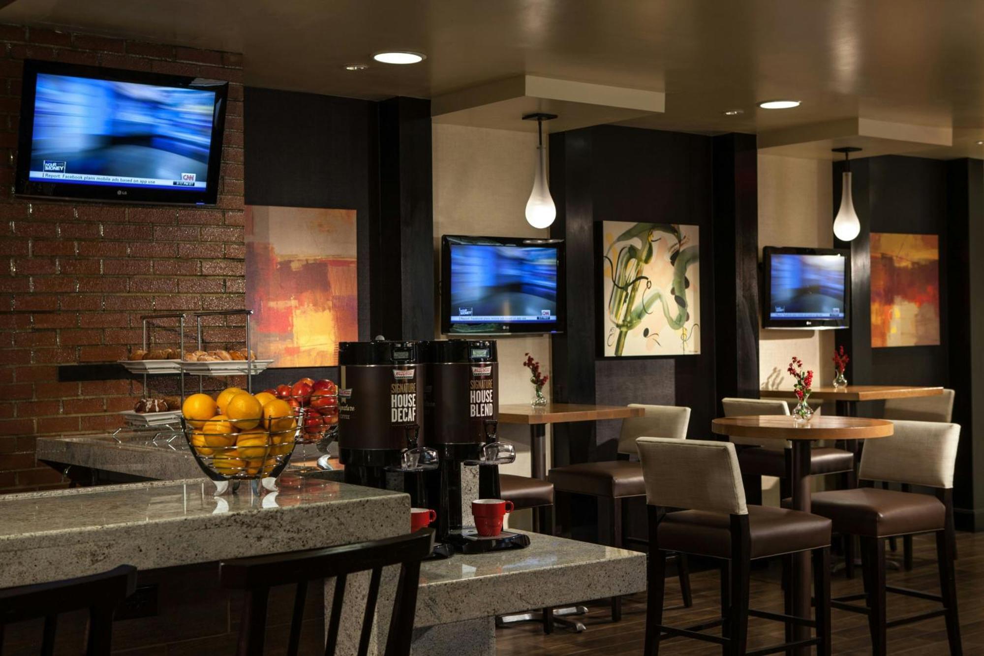 Greensboro-High Point Marriott Airport Екстер'єр фото