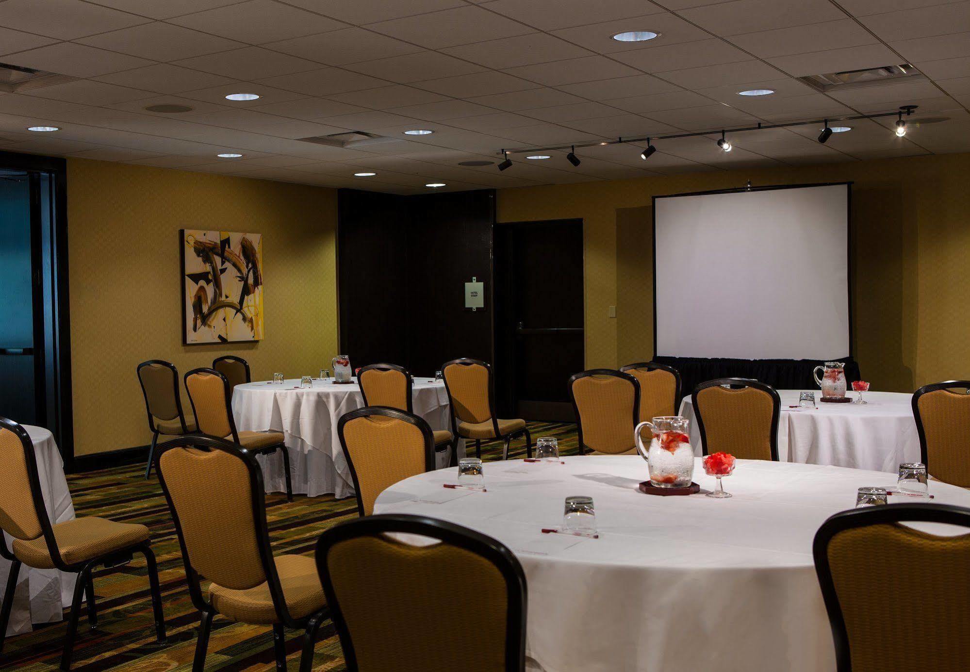 Greensboro-High Point Marriott Airport Екстер'єр фото